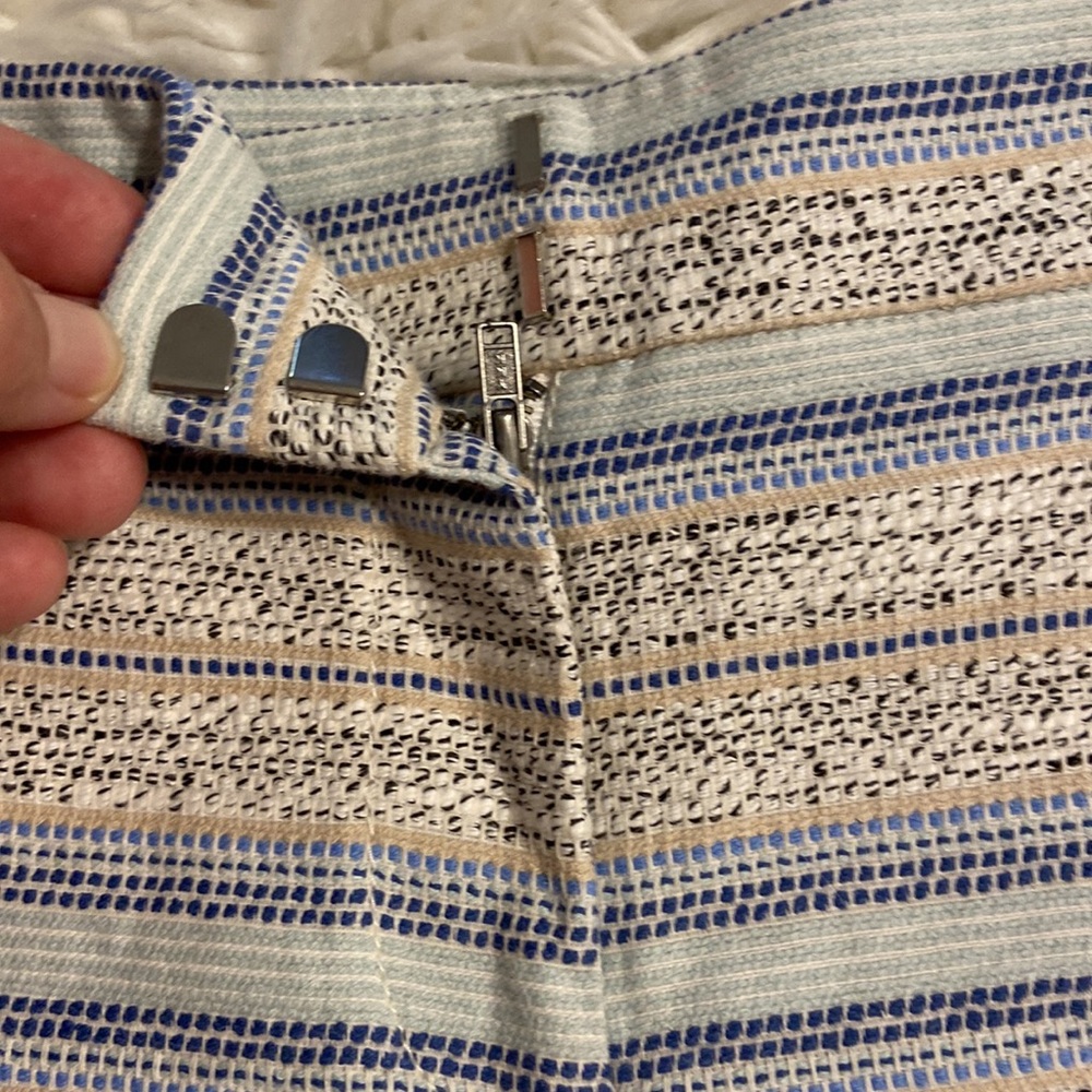 LOFT Original Shorts size 8 inseam 4” brand new with tag please see photos - Picture 4 of 12
